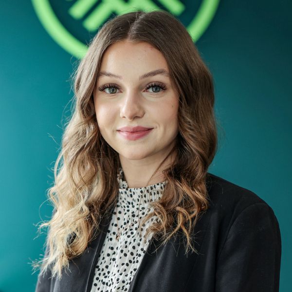 SKYE STANDIVAN